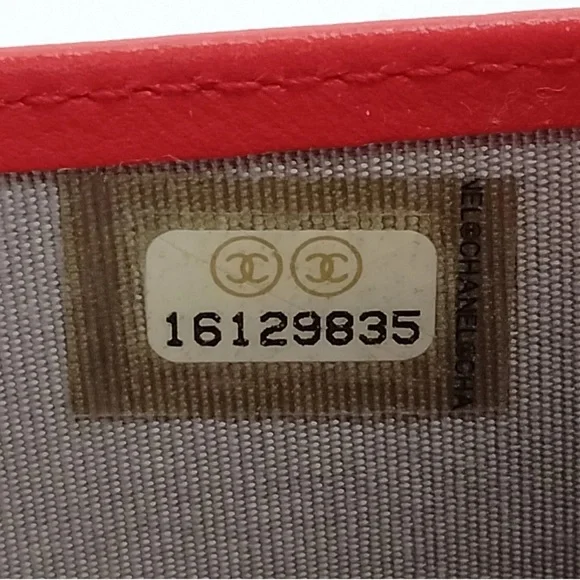 Channel Red Long Wallet - Picture 7 of 16